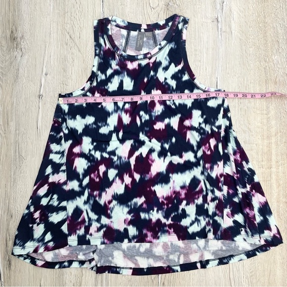 Sweaty Betty Easy Peazy Tank Top - Picture 5 of 12